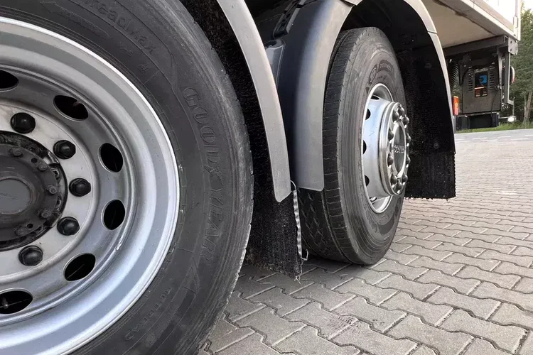 P360 scania po kontrakcie złotym idealny stan chłodnia mroźnia T-1000R 370Tkm 6x2/4 zdjęcie 25