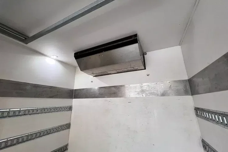 P360 scania po kontrakcie złotym idealny stan chłodnia mroźnia T-1000R 370Tkm 6x2/4 zdjęcie 28