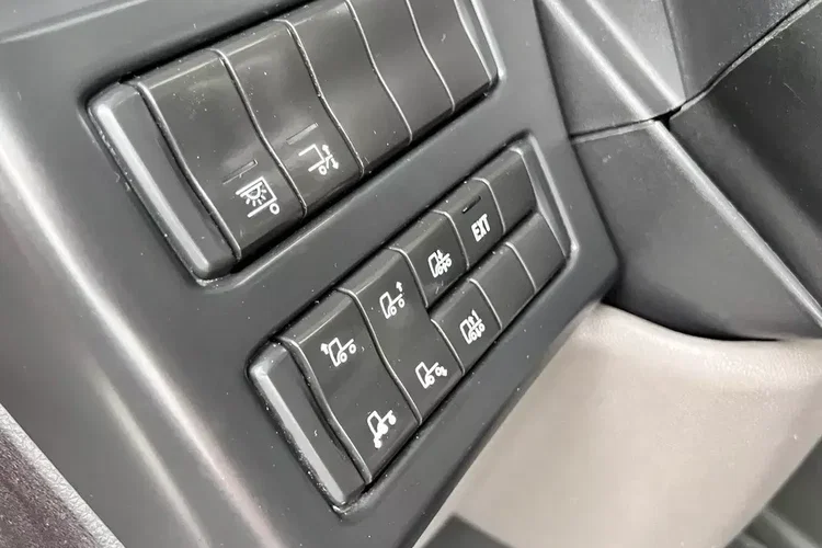 P360 scania po kontrakcie złotym idealny stan chłodnia mroźnia T-1000R 370Tkm 6x2/4 zdjęcie 32