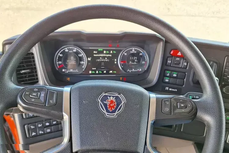 P360 scania po kontrakcie złotym idealny stan chłodnia mroźnia T-1000R 370Tkm 6x2/4 zdjęcie 35