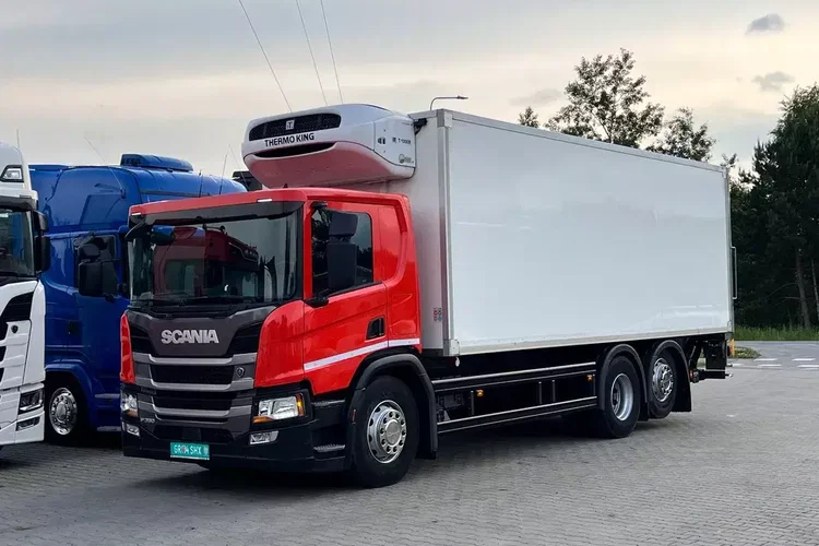 P360 scania po kontrakcie złotym idealny stan chłodnia mroźnia T-1000R 370Tkm 6x2/4 zdjęcie 7
