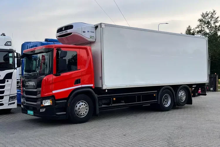 P360 scania po kontrakcie złotym idealny stan chłodnia mroźnia T-1000R 370Tkm 6x2/4 zdjęcie 8