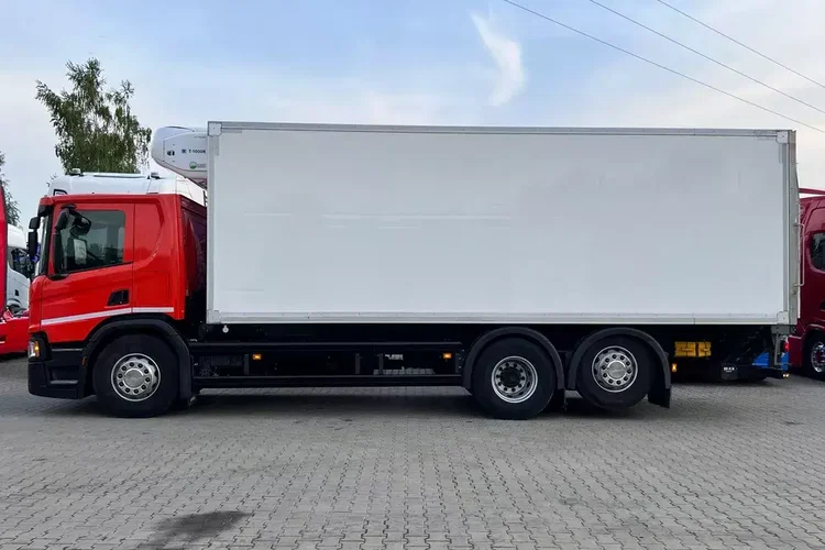 P360 scania po kontrakcie złotym idealny stan chłodnia mroźnia T-1000R 370Tkm 6x2/4 zdjęcie 9
