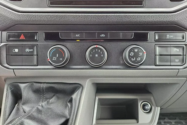 Volkswagen Crafter L3H2 74999zł NETTO 2.0 TDi/140KM zdjęcie 30