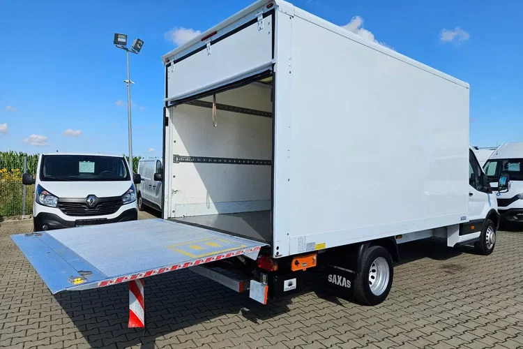 Ford transit Kontener 8 ePAL 69999zł NETTO 2.0 TdCi/131KM zdjęcie 10