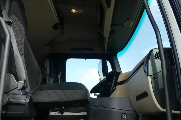 Mercedes ACTROS MP4 1836 / BDF / AUTOMAT / POD ZABUDOWĘ / zdjęcie 17