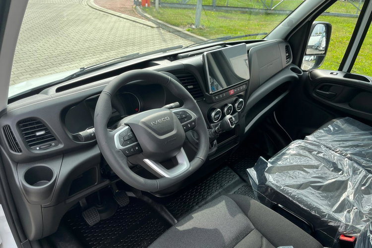 IVECO Daily 35S18H V zdjęcie 11