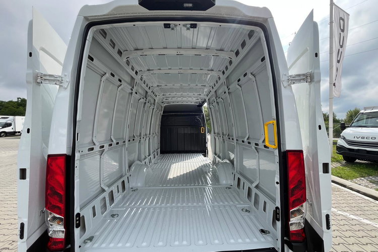 IVECO Daily 35S18H V zdjęcie 14