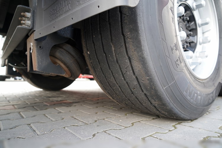 Schmitz -CARGOBULL / FIRANKA / MEGA / MULDA DO STALI - 9 M / LOWDECK / DACH PODNOSZONY /  OŚ PODNOSZONA / 2021 ROK zdjęcie 24