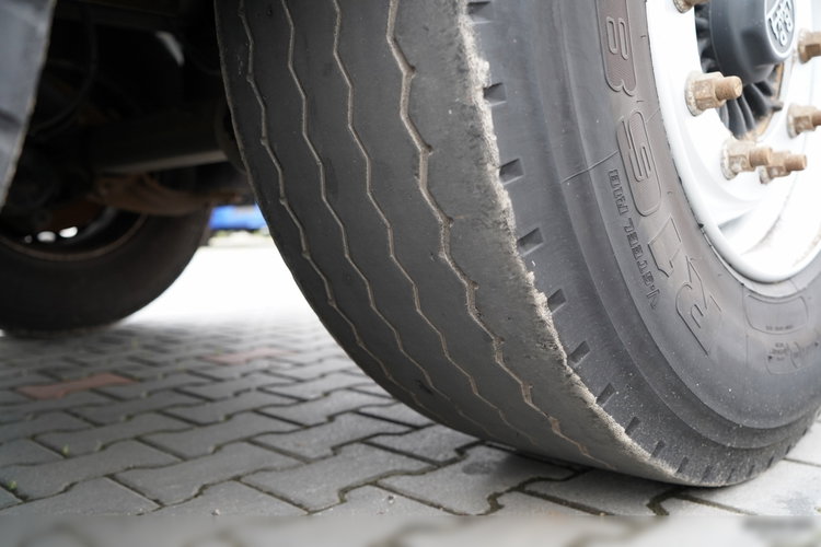 Fruehauf / KONTENER / KOFFER / MOCNA PODŁOGA / ROLETA  / 2018 ROK zdjęcie 17