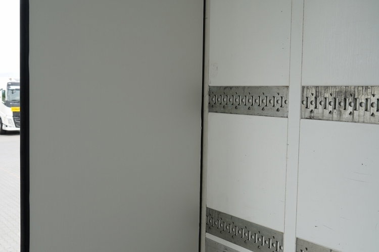 SCHMITZ / CHŁODNIA / THERMO KING SLX 300 / 2 OSIE PODNOSZONE / ALUFELGI  / SPROWADZONY zdjęcie 21