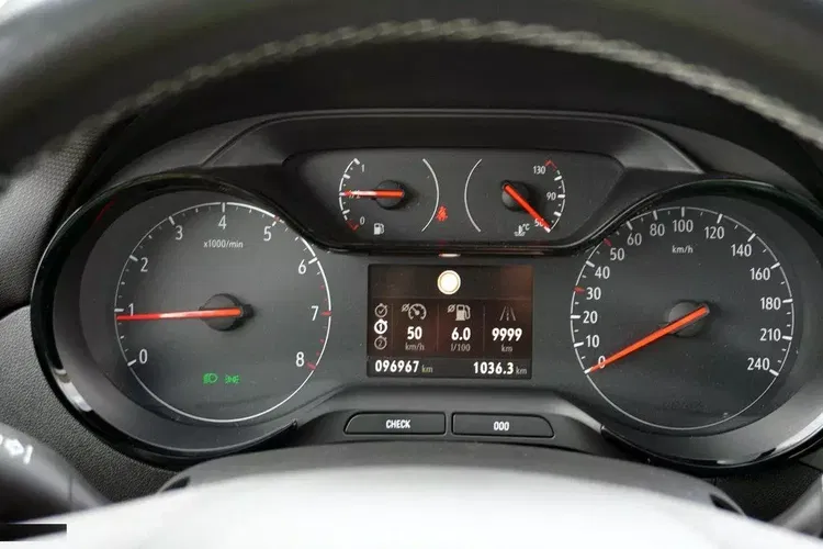 Opel crossland-x zdjęcie 14