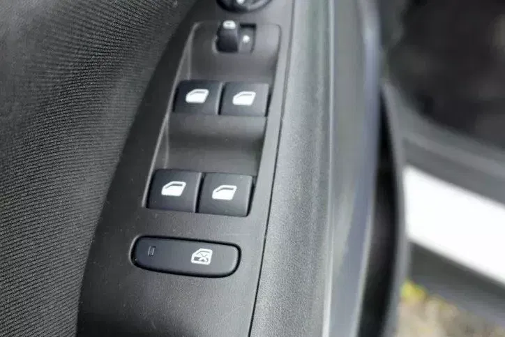 Opel crossland-x zdjęcie 16