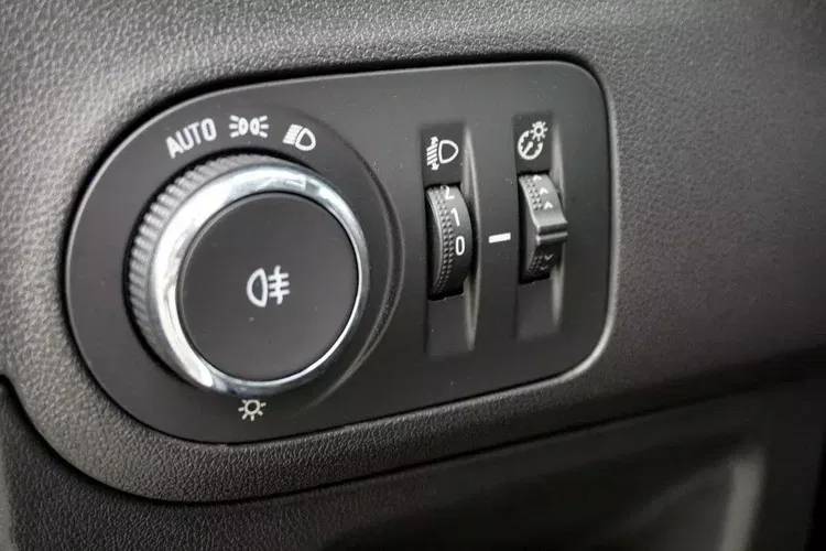 Opel crossland-x zdjęcie 17