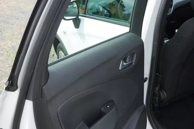 Opel crossland-x zdjęcie 18