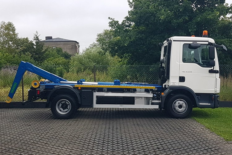 TGL 12.220 HAKOWIEC SKIBICKI 4x2 KLIMA DO KONTENERÓW MANUAL 12T POD KONTENER zdjęcie 15