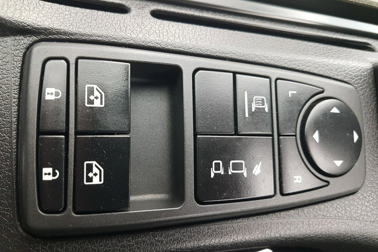 TGL 12.220 HAKOWIEC SKIBICKI 4x2 KLIMA DO KONTENERÓW MANUAL 12T POD KONTENER zdjęcie 11