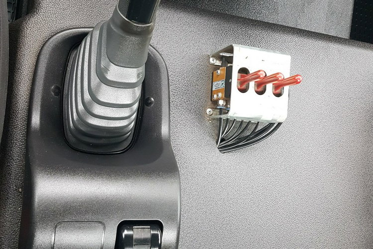 TGL 12.220 HAKOWIEC SKIBICKI 4x2 KLIMA DO KONTENERÓW MANUAL 12T POD KONTENER zdjęcie 27