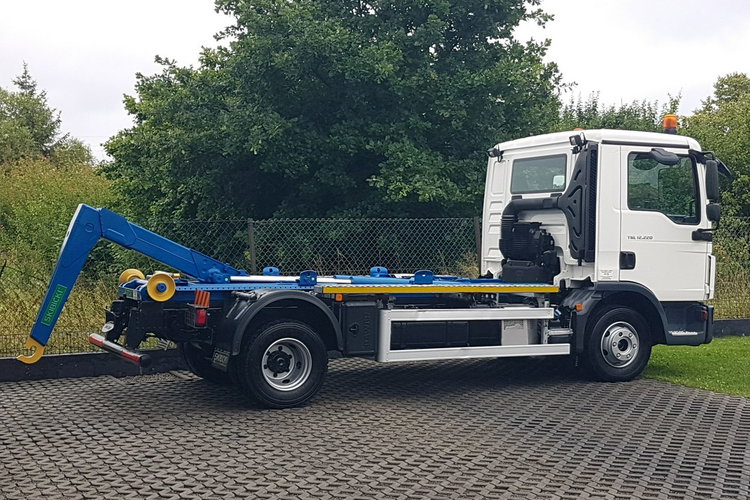 TGL 12.220 HAKOWIEC SKIBICKI 4x2 KLIMA DO KONTENERÓW MANUAL 12T POD KONTENER zdjęcie 8