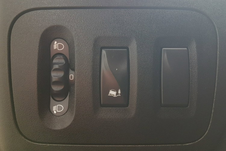 Renault Master KONTENER 8EP 4.21x2.23x2.22 KLIMA MANUAL KRAJOWY 6-BIEGÓW zdjęcie 27