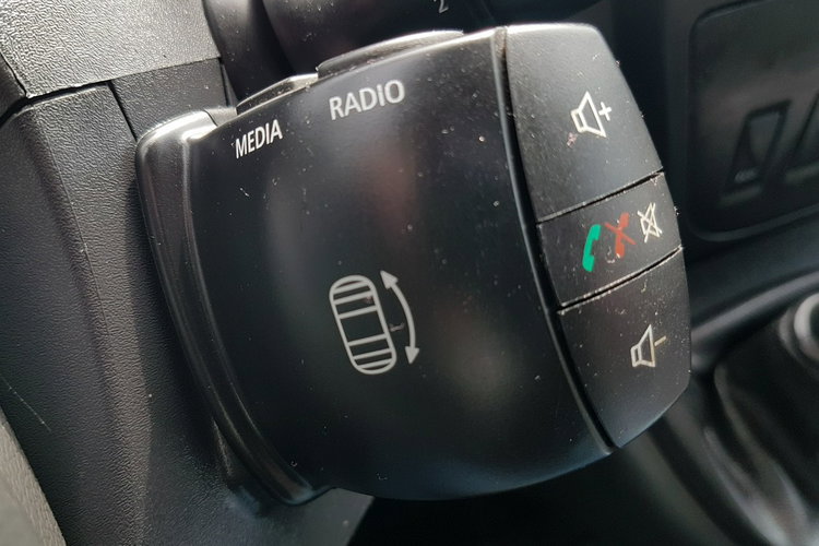 Renault Master KONTENER 8EP 4.21x2.23x2.22 KLIMA MANUAL KRAJOWY 6-BIEGÓW zdjęcie 26