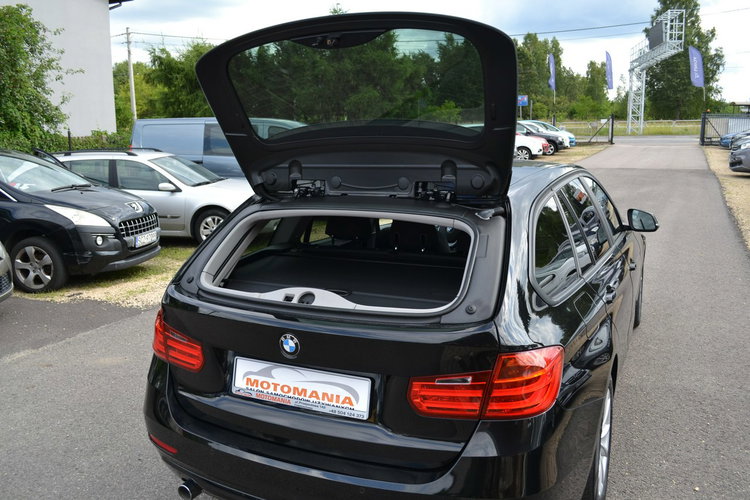 BMW 318 Klimatyzacja Nawigacja Zadbany El. Klapa KeyLessGo zdjęcie 6