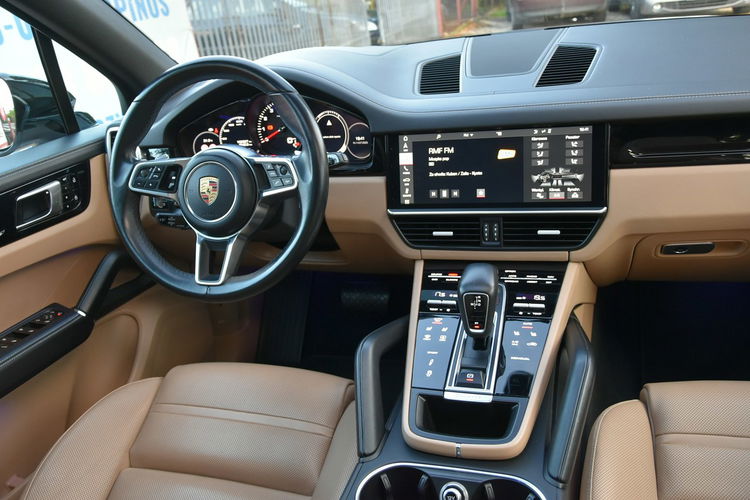 Porsche Cayenne 3.0 340KM 2019r. Salon FV23 4x4 Panorama LED Kamera360 HeadUp zdjęcie 10
