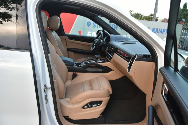 Porsche Cayenne 3.0 340KM 2019r. Salon FV23 4x4 Panorama LED Kamera360 HeadUp zdjęcie 14