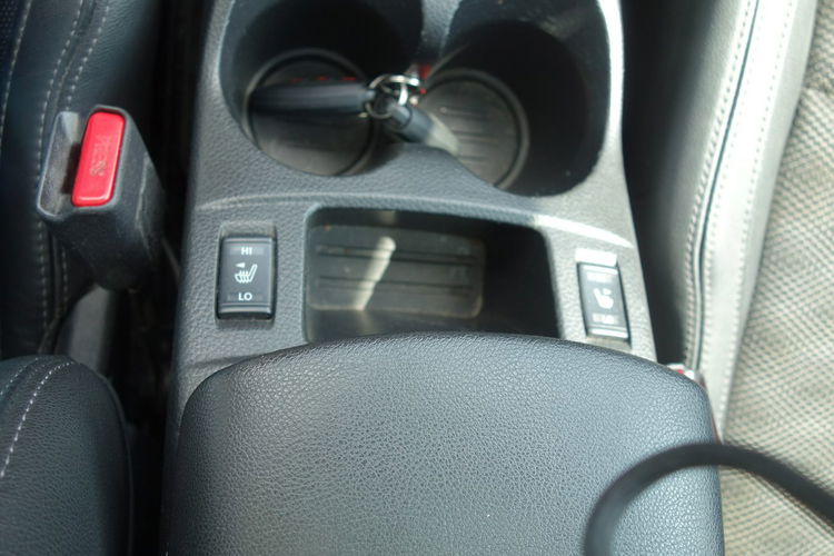 Qashqai Nissan Qashqai Tekna el fotele , grzane wentylowane , kamera 360 , panor zdjęcie 17