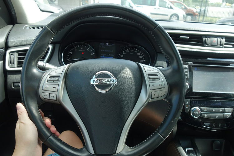 Qashqai Nissan Qashqai Tekna el fotele , grzane wentylowane , kamera 360 , panor zdjęcie 19