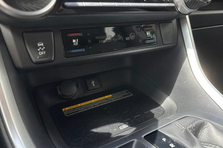 Toyota RAV-4 2.5 HSD EXECUTIVE, salon Polska, gwarancja, 4x2 zdjęcie 21