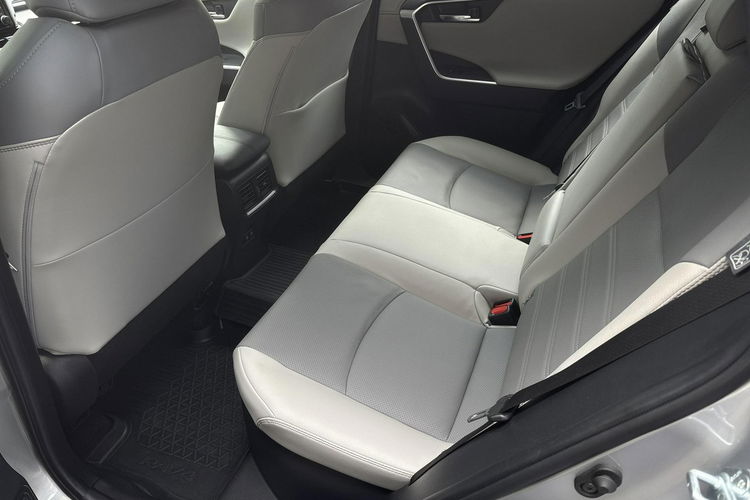 Toyota RAV-4 2.5 HSD EXECUTIVE, salon Polska, gwarancja, 4x2 zdjęcie 28