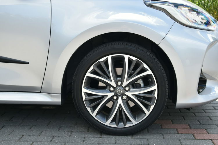 Toyota Yaris Executive 1.5 BENZYNA 125KM AUTOMAT 2022r. Polski SALON Skóra Virtual zdjęcie 20