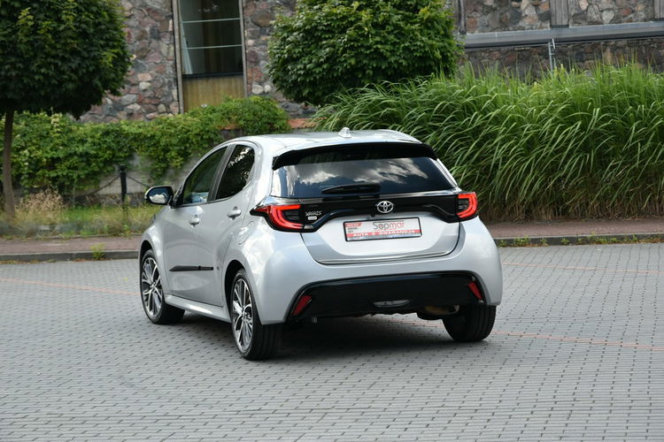 Toyota Yaris Executive 1.5 BENZYNA 125KM AUTOMAT 2022r. Polski SALON Skóra Virtual zdjęcie 25