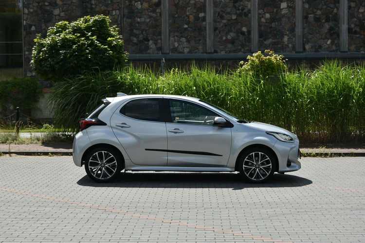 Toyota Yaris Executive 1.5 BENZYNA 125KM AUTOMAT 2022r. Polski SALON Skóra Virtual zdjęcie 5