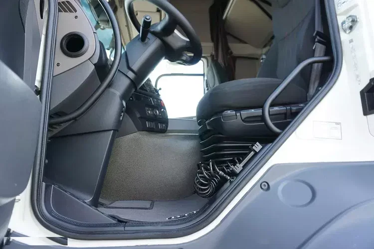 DAF CF / 320 / ACC / EURO 6 / SSC / FIRANKA / DŁ. 9 M / 22 PALETY zdjęcie 34