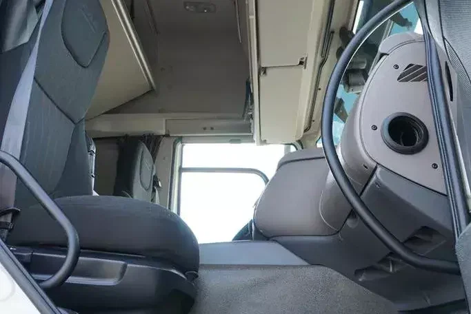 DAF CF / 320 / ACC / EURO 6 / SSC / FIRANKA / DŁ. 9 M / 22 PALETY zdjęcie 8