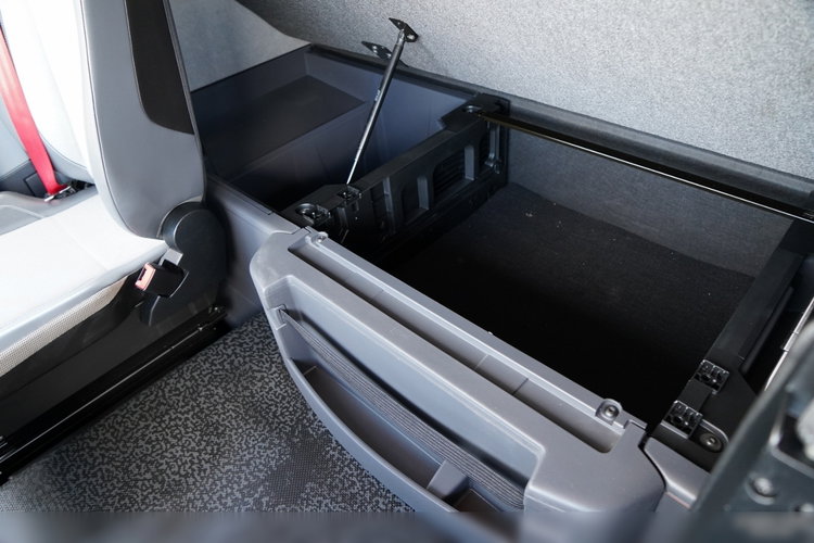 Renault T 430 / SOLÓWKA / FIRANKA - BURTOWA /  6X2 / OŚ PODNOSZONA / SKRĘTNA / DŁ: 9.4 M / MOCNA PODŁOGA / WINDA DHOLLANDIA  / PO KONTRAKCIE SERWISOWYM zdjęcie 38