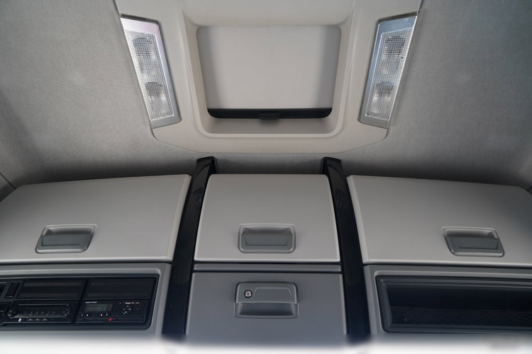 Renault T 430 / SOLÓWKA / FIRANKA - BURTOWA /  6X2 / OŚ PODNOSZONA / SKRĘTNA / DŁ: 9.4 M / MOCNA PODŁOGA / WINDA DHOLLANDIA  / PO KONTRAKCIE SERWISOWYM zdjęcie 47