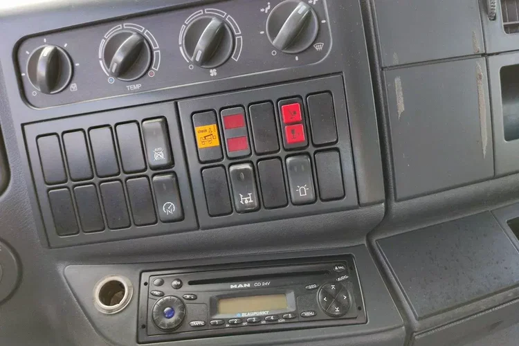 MAN TGM 18.280 4x4 Zwyżka Bison Palfinger TKA 28 Podnośnik Koszowy zdjęcie 26