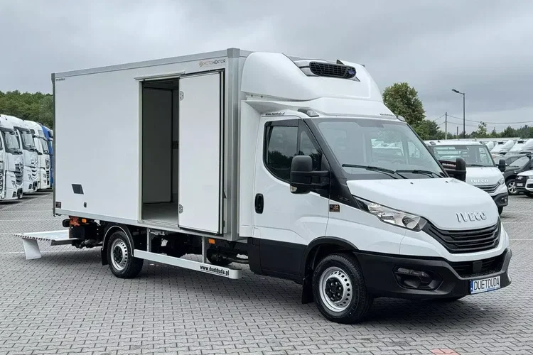 Iveco Daily 35S16 V zdjęcie 9