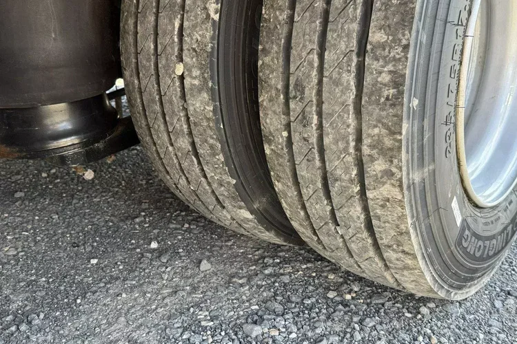 BODEX 4 osiowa NN4J Niskopodwoziówka Niskopodwozie zdjęcie 27