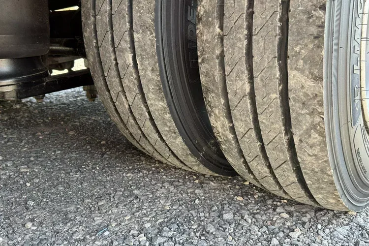 BODEX 4 osiowa NN4J Niskopodwoziówka Niskopodwozie zdjęcie 28