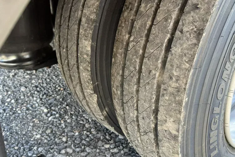 BODEX 4 osiowa NN4J Niskopodwoziówka Niskopodwozie zdjęcie 29