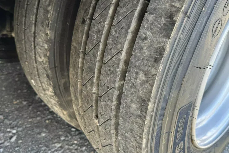 BODEX 4 osiowa NN4J Niskopodwoziówka Niskopodwozie zdjęcie 33