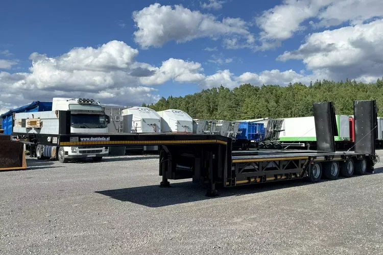 BODEX 4 osiowa NN4J Niskopodwoziówka Niskopodwozie zdjęcie 6