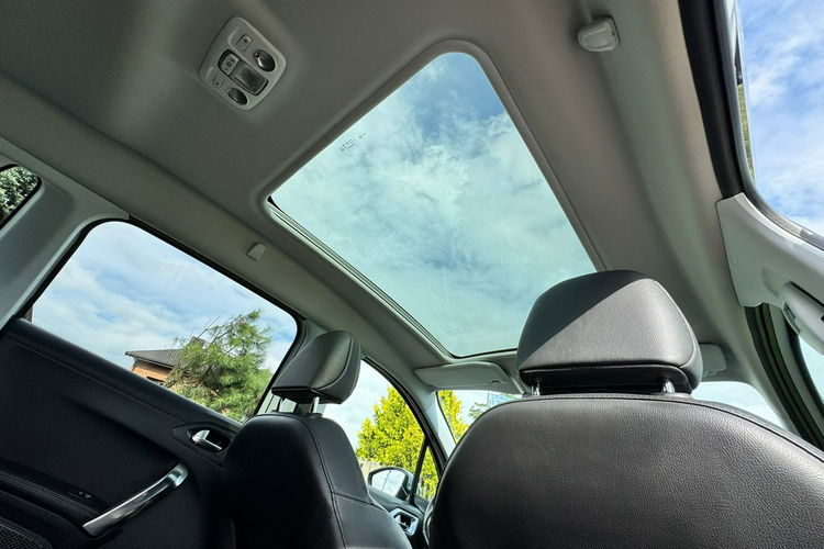 Peugeot 2008 Benzyna Allure Lakier Perła zdjęcie 23