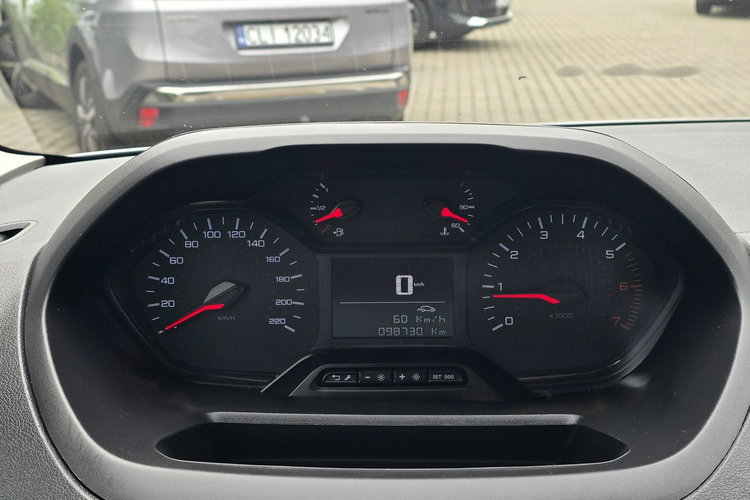 Peugeot Partner 1.5 BlueHDi / Salon PL I-właściciel / 2x drzwi boczne zdjęcie 8