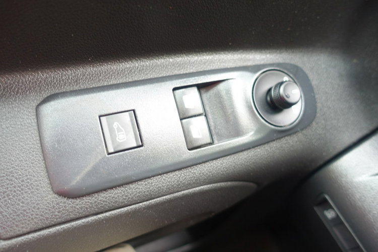 Peugeot Partner Fv 23% Gwarancja Pełny Serwis 100% Org.Lakier 39 500 netto zdjęcie 13