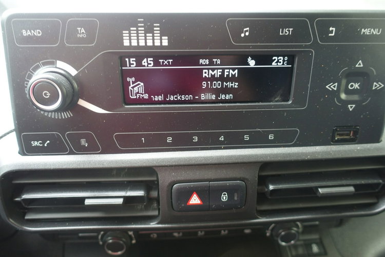 Peugeot Partner Fv 23% Gwarancja Pełny Serwis 100% Org.Lakier 39 500 netto zdjęcie 17